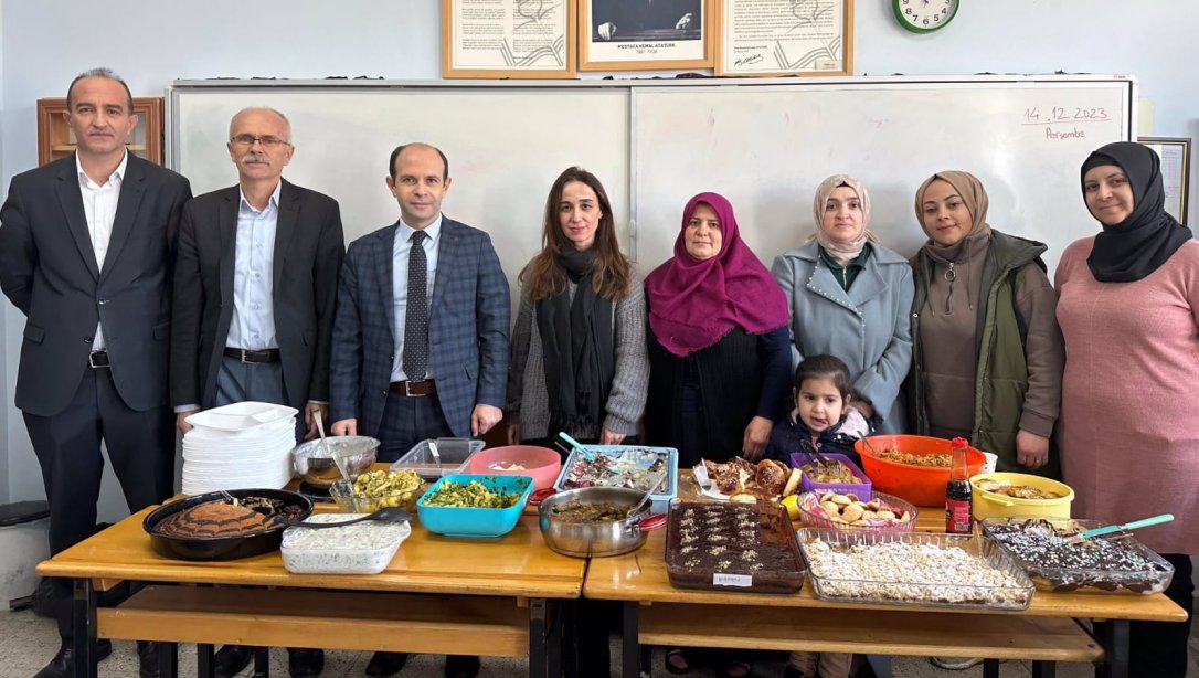 Yerli Malı Haftası dolayısı ile Müdürümüz Şaban Balcı, Akıncılar İlkokulu ve Türk Telekom Ortaokulunda yapılan etkinliklere katıldı.